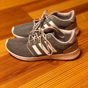 Women’s adidas size 7